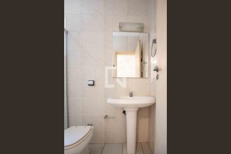 Casa à venda com 250m², 5 quartos e 4 vagasBanheiro de serviço