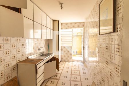 Cozinha de kitnet/studio para alugar com 1 quarto, 27m² em Rebouças, Curitiba