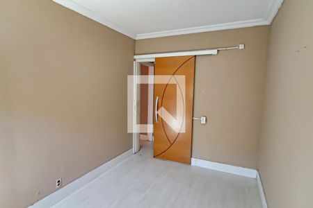 Quarto 1 de apartamento para alugar com 2 quartos, 53m² em Taquara, Rio de Janeiro