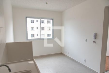 Sala/cozinha de apartamento para alugar com 2 quartos, 34m² em Cambuci, São Paulo