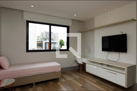 Casa de condomínio à venda com 380m², 4 quartos e 6 vagas Casa de condomínio à venda com 380m², 4 quartos e 6 vagasQuarto 4