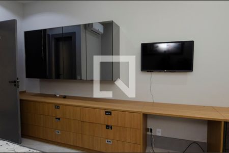 Casa de condomínio à venda com 380m², 4 quartos e 6 vagas Casa de condomínio à venda com 380m², 4 quartos e 6 vagasQuarto 1