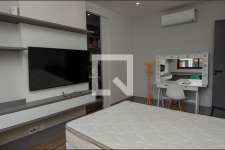 Casa de condomínio à venda com 380m², 4 quartos e 6 vagas Casa de condomínio à venda com 380m², 4 quartos e 6 vagasQuarto 3