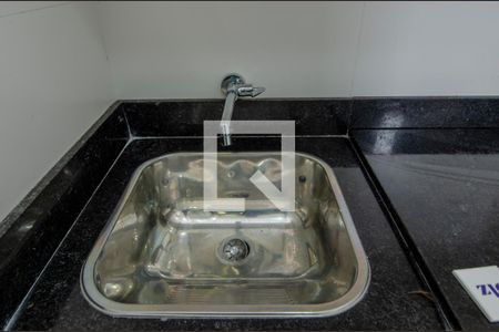 Casa de condomínio à venda com 380m², 4 quartos e 6 vagas Casa de condomínio à venda com 380m², 4 quartos e 6 vagasÁrea de serviço