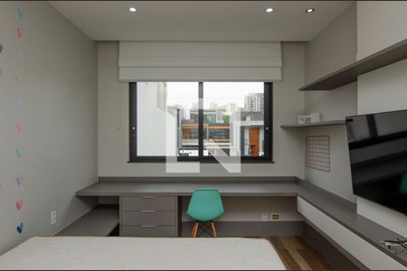 Casa de condomínio à venda com 380m², 4 quartos e 6 vagas Casa de condomínio à venda com 380m², 4 quartos e 6 vagasQuarto 3