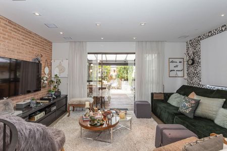 Apartamento à venda com 137m², 3 quartos e 2 vagasCobertura