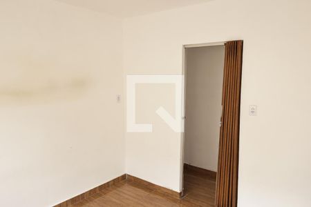 Casa à venda com 60m², 2 quartos e sem vagaSala