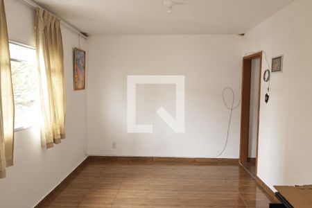 Casa à venda com 60m², 2 quartos e sem vagaSala