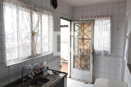 Casa à venda com 60m², 2 quartos e sem vagacozinha