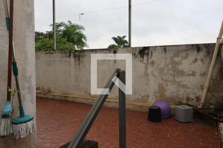 Casa à venda com 60m², 2 quartos e sem vagaQuintal