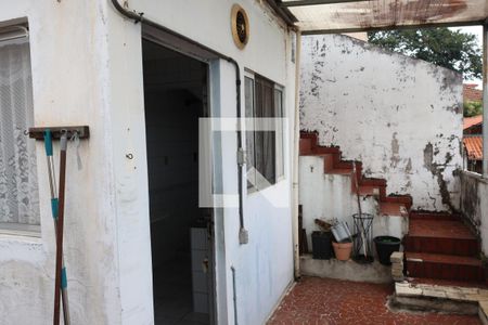 Casa à venda com 60m², 2 quartos e sem vagaQuintal