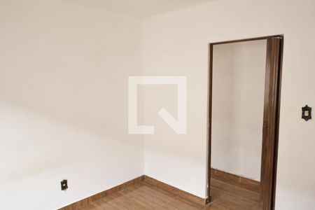 Sala de casa à venda com 2 quartos, 60m² em Parque Peruche, São Paulo