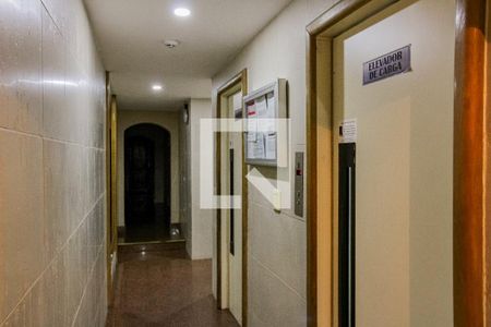 Apartamento à venda com 35m², 1 quarto e sem vagaElevador