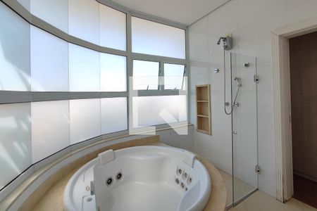 Casa de condomínio à venda com 315m², 4 quartos e 2 vagasBanheiro Suíte Master