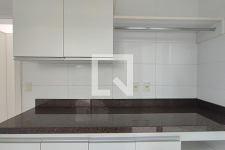 Casa de condomínio à venda com 315m², 4 quartos e 2 vagasÁrea de Serviço