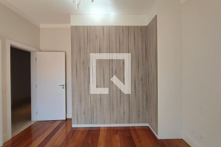 Casa de condomínio à venda com 315m², 4 quartos e 2 vagasQuarto 2