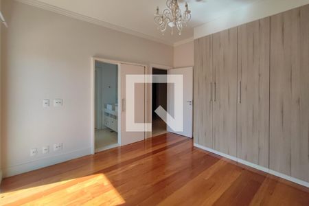 Casa de condomínio à venda com 315m², 4 quartos e 2 vagasQuarto 2