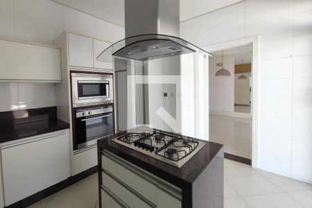 Casa de condomínio à venda com 315m², 4 quartos e 2 vagasCozinha