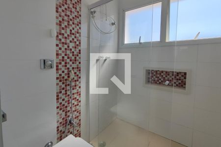 Casa de condomínio à venda com 315m², 4 quartos e 2 vagasBanheiro Américano