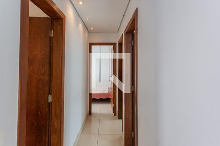 Corredor de apartamento à venda com 3 quartos, 114m² em Santa Lúcia, Belo Horizonte