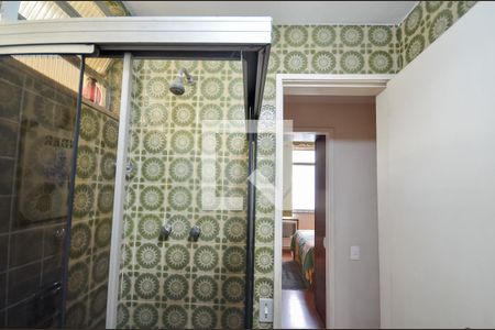 Apartamento à venda com 140m², 4 quartos e 1 vaga Apartamento à venda com 140m², 4 quartos e 1 vagaBanheiro Social