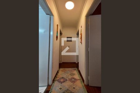 Corredor  de apartamento para alugar com 3 quartos, 100m² em Centro, Campinas