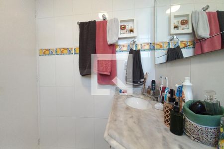 Apartamento à venda com 100m², 3 quartos e 1 vagaBanheiro da Suíte