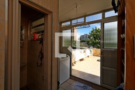 Apartamento à venda com 93m², 3 quartos e 1 vagaÁrea de Serviço