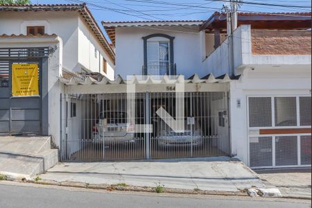 Casa à venda com 154m², 3 quartos e 2 vagasFachada