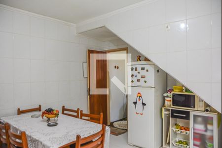 Casa à venda com 154m², 3 quartos e 2 vagasCozinha