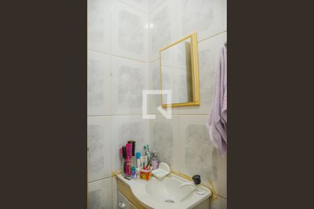 Casa à venda com 154m², 3 quartos e 2 vagasBanheiro de serviço