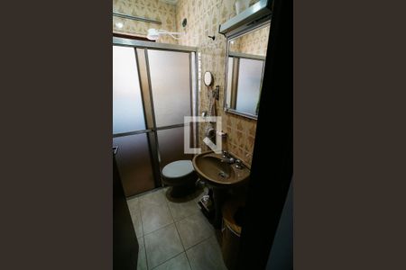 Casa à venda com 179m², 3 quartos e 2 vagas Casa à venda com 179m², 3 quartos e 2 vagasBanheiro 3