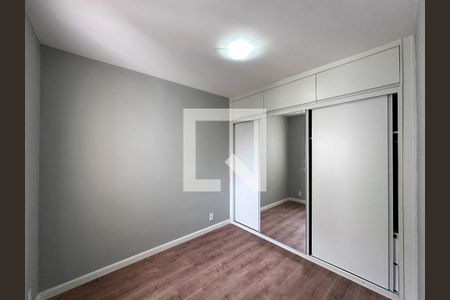 Suíte de apartamento para alugar com 2 quartos, 57m² em Vila das Belezas, São Paulo