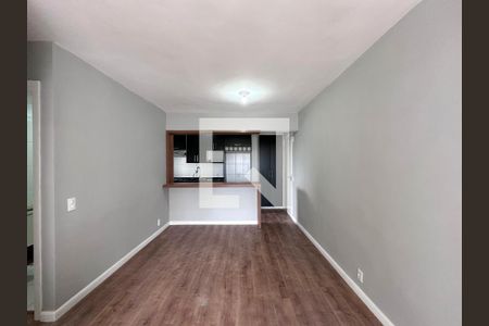 Sala de apartamento para alugar com 2 quartos, 57m² em Vila das Belezas, São Paulo