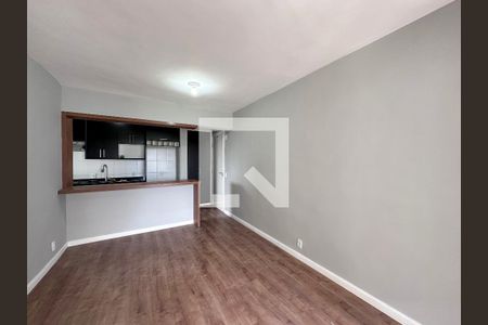 Sala de apartamento para alugar com 2 quartos, 57m² em Vila das Belezas, São Paulo
