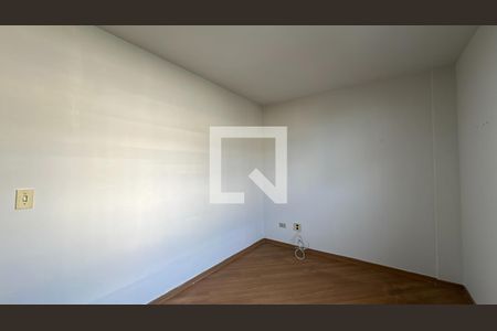 Quarto 1 de apartamento para alugar com 2 quartos, 55m² em Cidade Industrial de Curitiba, Curitiba