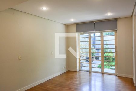 Sala de casa à venda com 3 quartos, 265m² em Conjunto Habitacional Franchini, São Bernardo do Campo