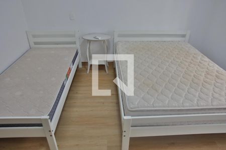 Quarto 1 de apartamento para alugar com 1 quarto, 75m² em Gonzaga, Santos