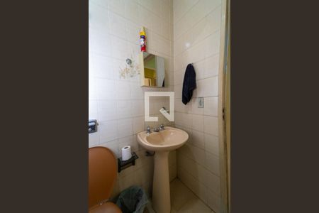 Casa à venda com 700m², 3 quartos e 3 vagasBanheiro 2