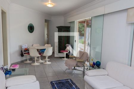 Sala de casa à venda com 4 quartos, 150m² em Jardim Ester Yolanda, São Paulo