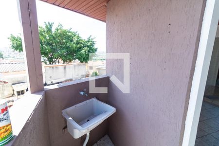 Casa para alugar com 70m², 3 quartos e sem vaga Casa para alugar com 70m², 3 quartos e sem vagaÁrea de serviço