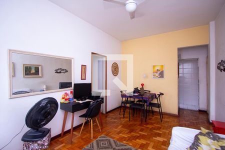 Sala de apartamento à venda com 3 quartos, 100m² em Ingá, Niterói