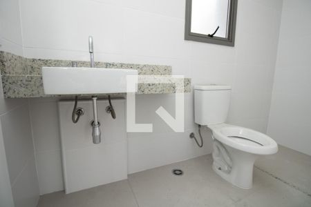 Banheiro 1, Louça sanitária  de apartamento à venda com 2 quartos, 74m² em Moema, São Paulo