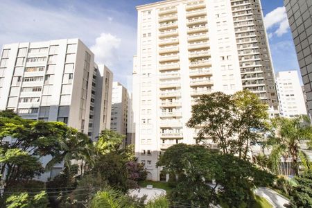 Quarto 1, vista aberta de apartamento à venda com 4 quartos, 140m² em Itaim Bibi, São Paulo