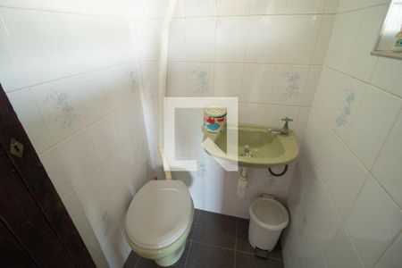 Casa à venda com 228m², 4 quartos e 3 vagas Casa à venda com 228m², 4 quartos e 3 vagasBanheiro 2