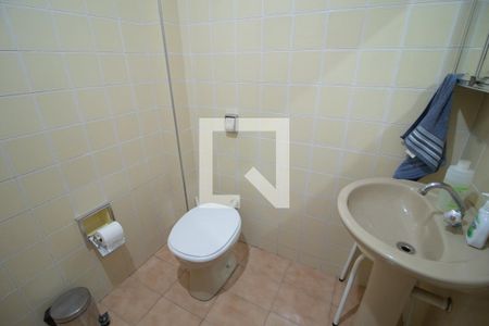 Casa à venda com 228m², 4 quartos e 3 vagas Casa à venda com 228m², 4 quartos e 3 vagasBanheiro 3