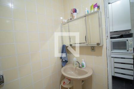 Casa à venda com 228m², 4 quartos e 3 vagas Casa à venda com 228m², 4 quartos e 3 vagasBanheiro 3