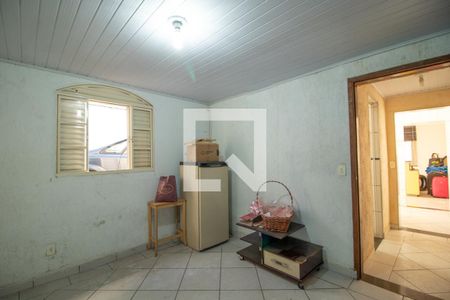 Casa à venda com 228m², 4 quartos e 3 vagas Casa à venda com 228m², 4 quartos e 3 vagasQuarto de serviço