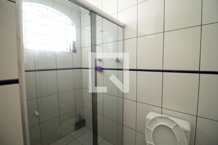 Casa à venda com 228m², 4 quartos e 3 vagas Casa à venda com 228m², 4 quartos e 3 vagasBanheiro 4