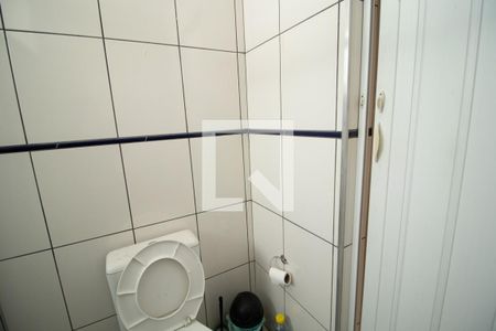 Casa à venda com 228m², 4 quartos e 3 vagas Casa à venda com 228m², 4 quartos e 3 vagasBanheiro 4